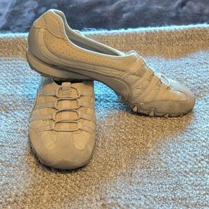 Skechers Women's Light Beige Athletic Shoes